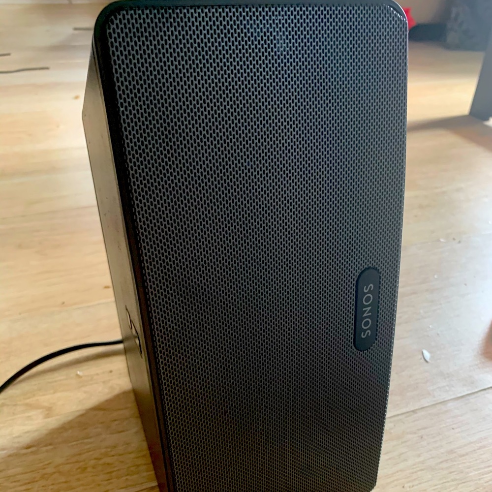 Sonos play 3 WiFi speaker